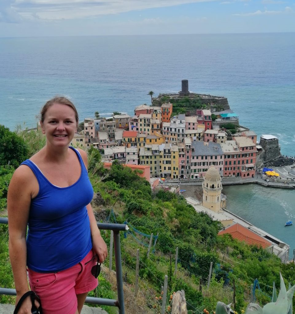 vernazza vanuit monterosso al mare cinque terre unesco